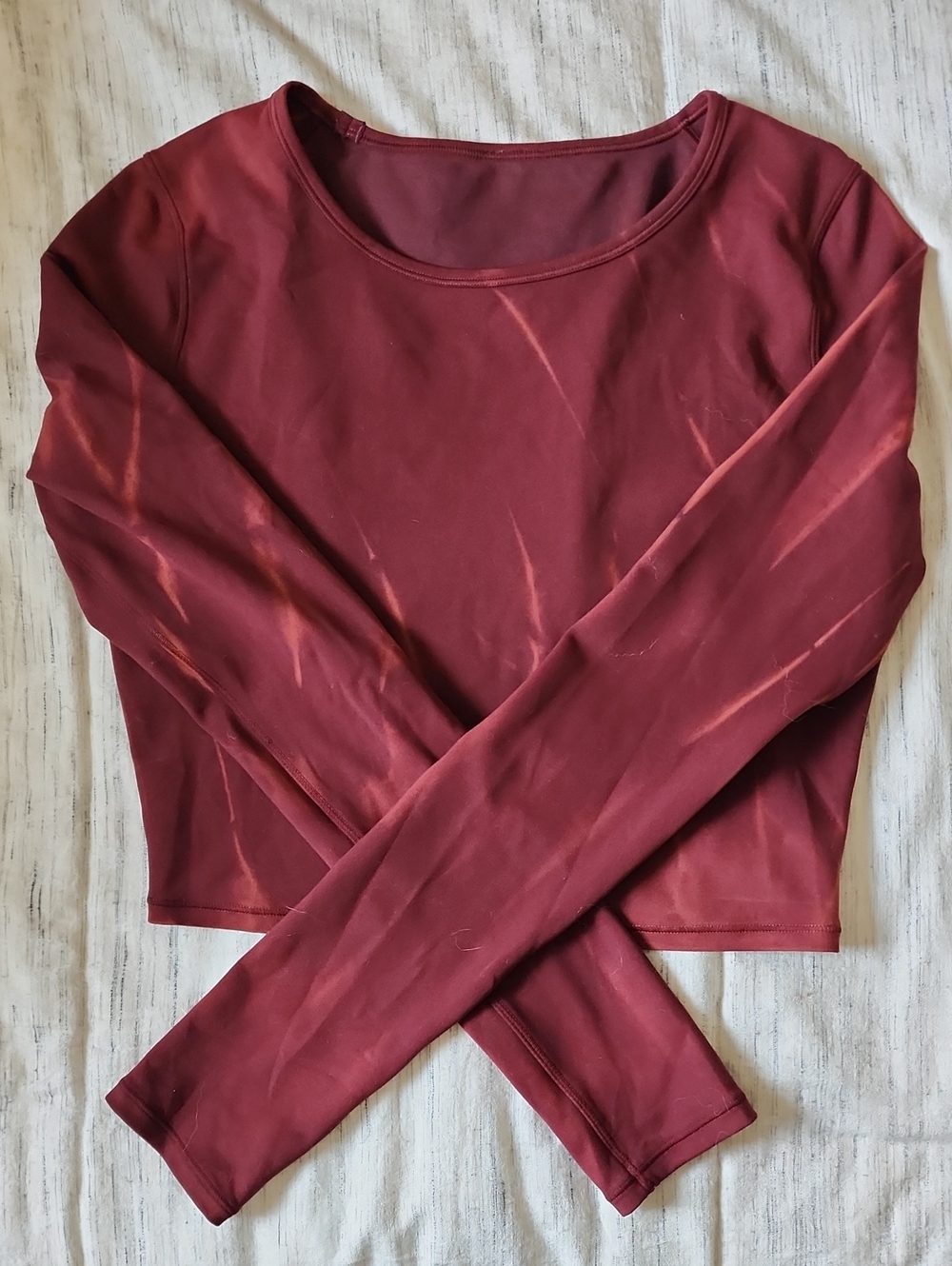 Lululemon XS Long Sleeve Scoop Neck Crop Top in Burgundy